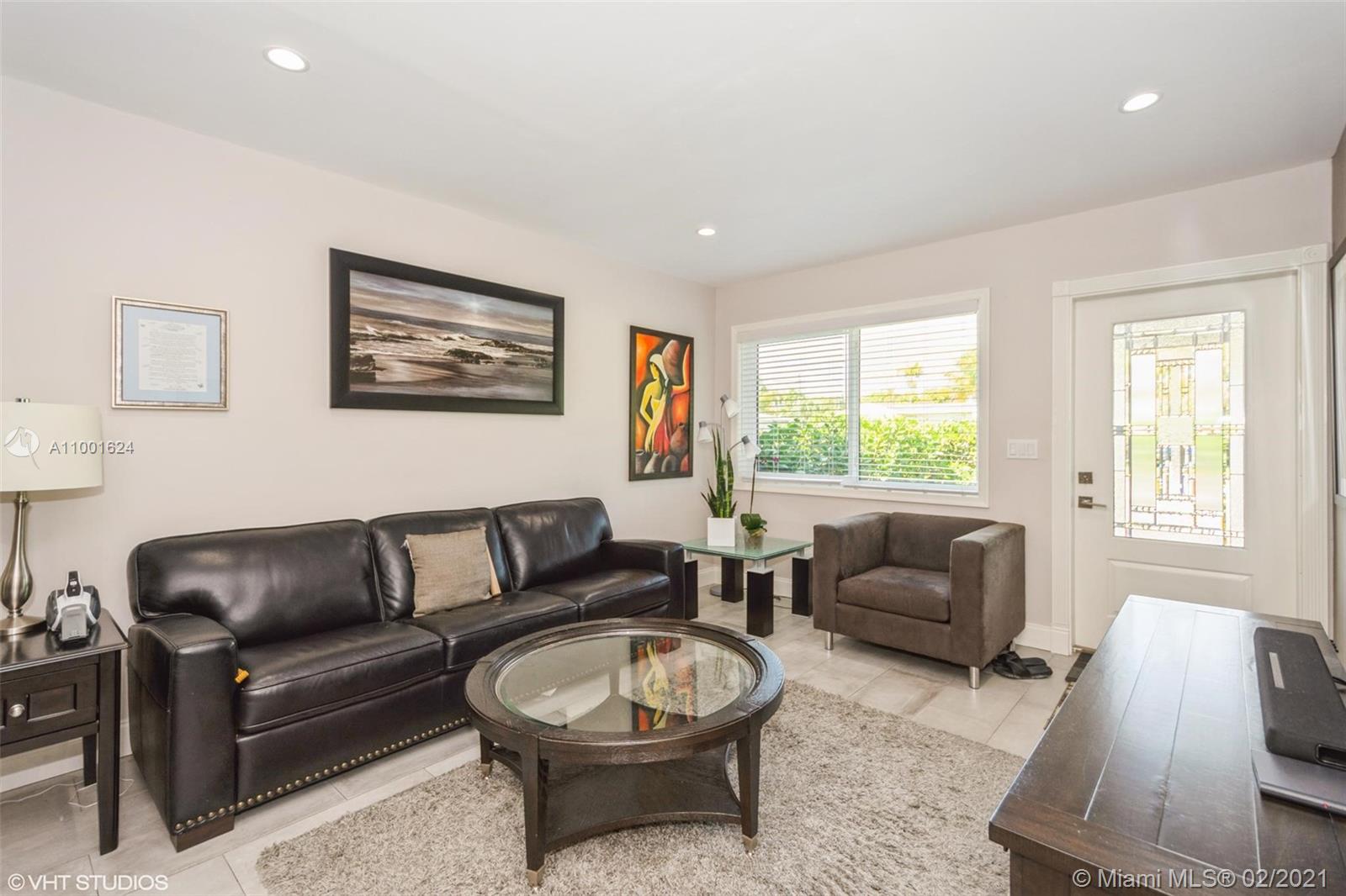 See details / 1569 sq. ft. $ 2021-02-19 0 Photo