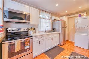 See details / 1272 sq. ft. $ 2021-03-30 0 Photo