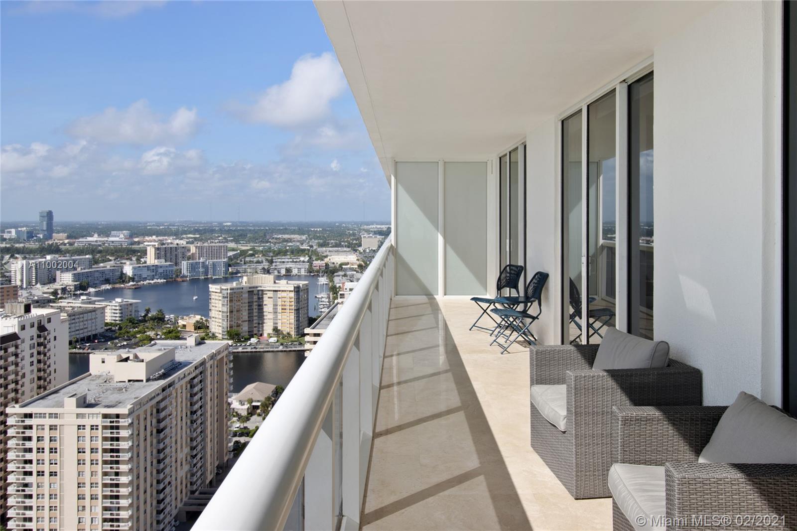 Ver detalles 3104 3 / 3 1675 sq. ft. $ 2021-02-19 0 foto