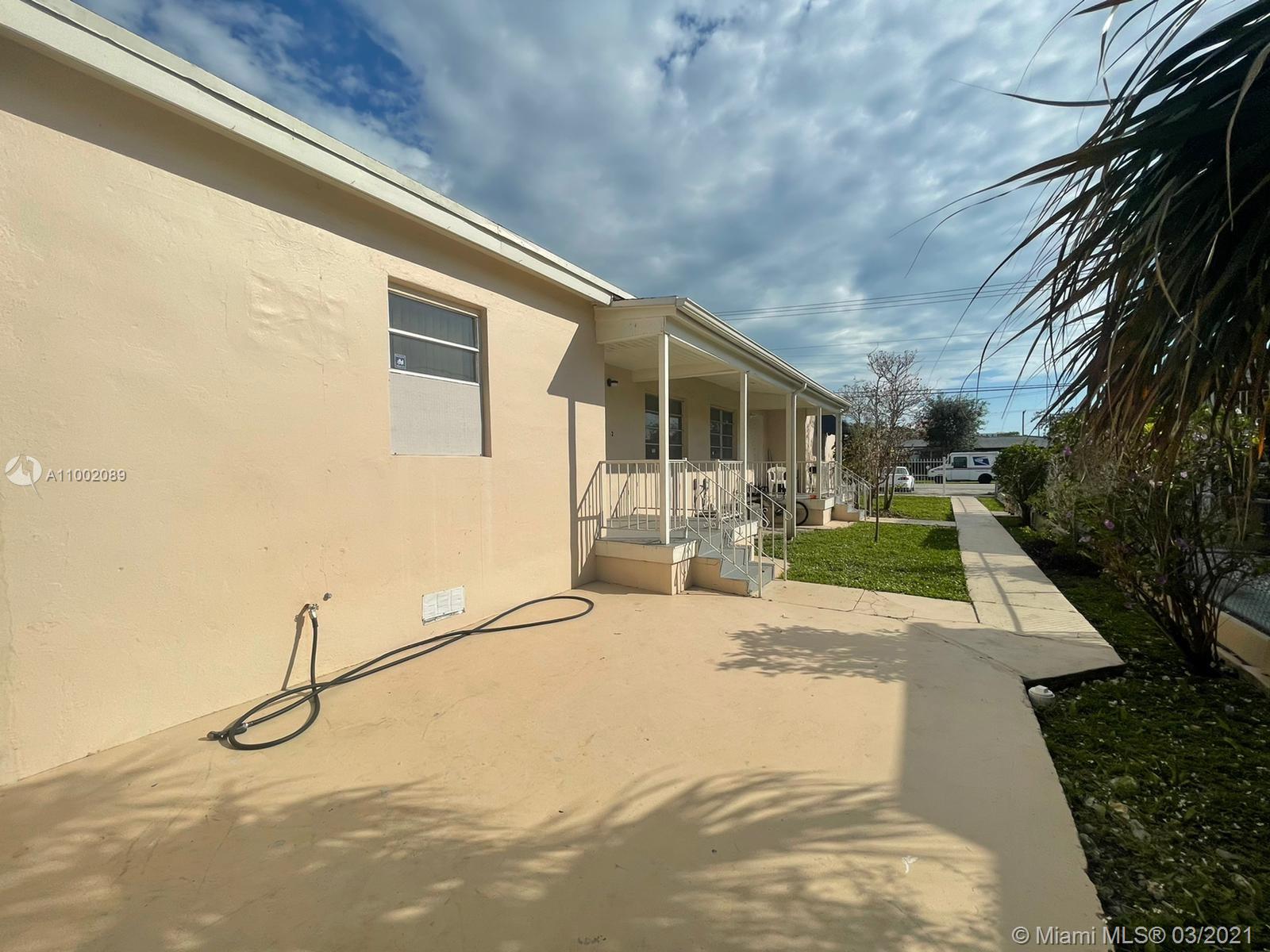 See details / 2788 sq. ft. $ 2021-03-01 0 Photo