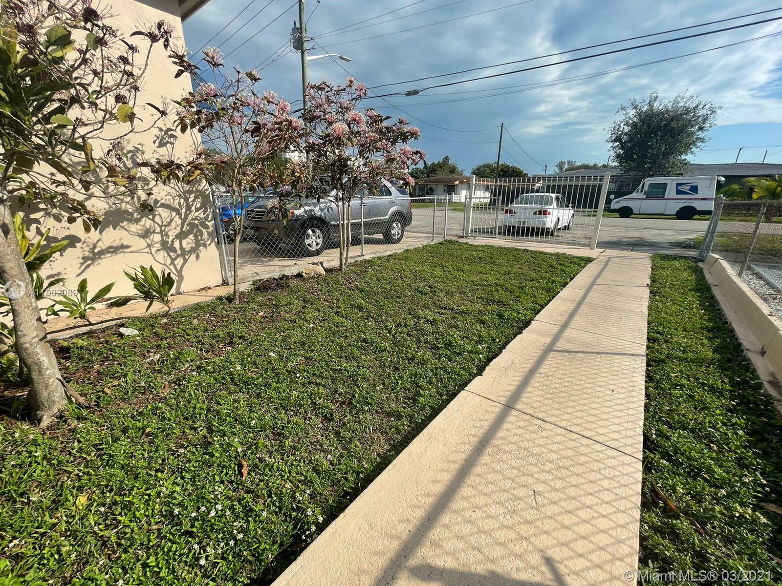 See details / 2788 sq. ft. $ 2021-03-01 0 Photo