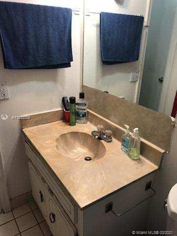 See details / 2788 sq. ft. $ 2021-03-01 0 Photo