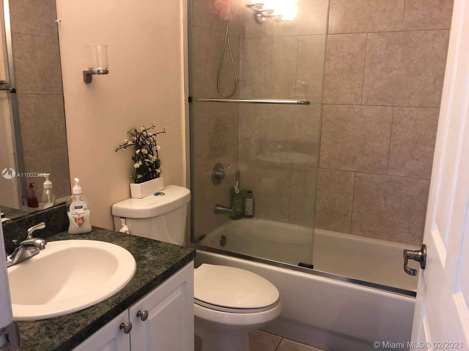 See details / 2580 sq. ft. $ 2021-02-21 0 Photo