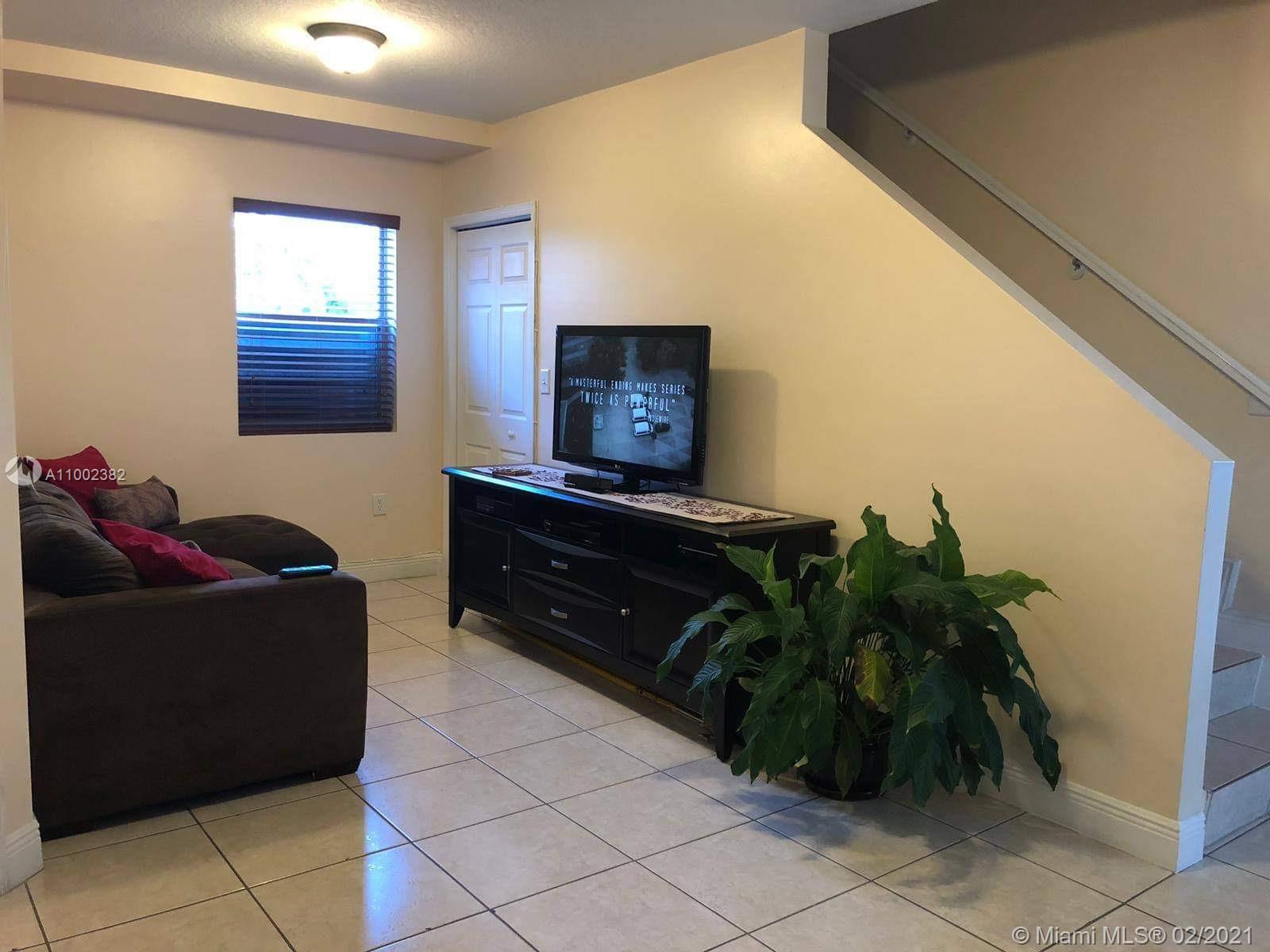 See details / 2580 sq. ft. $ 2021-02-21 0 Photo