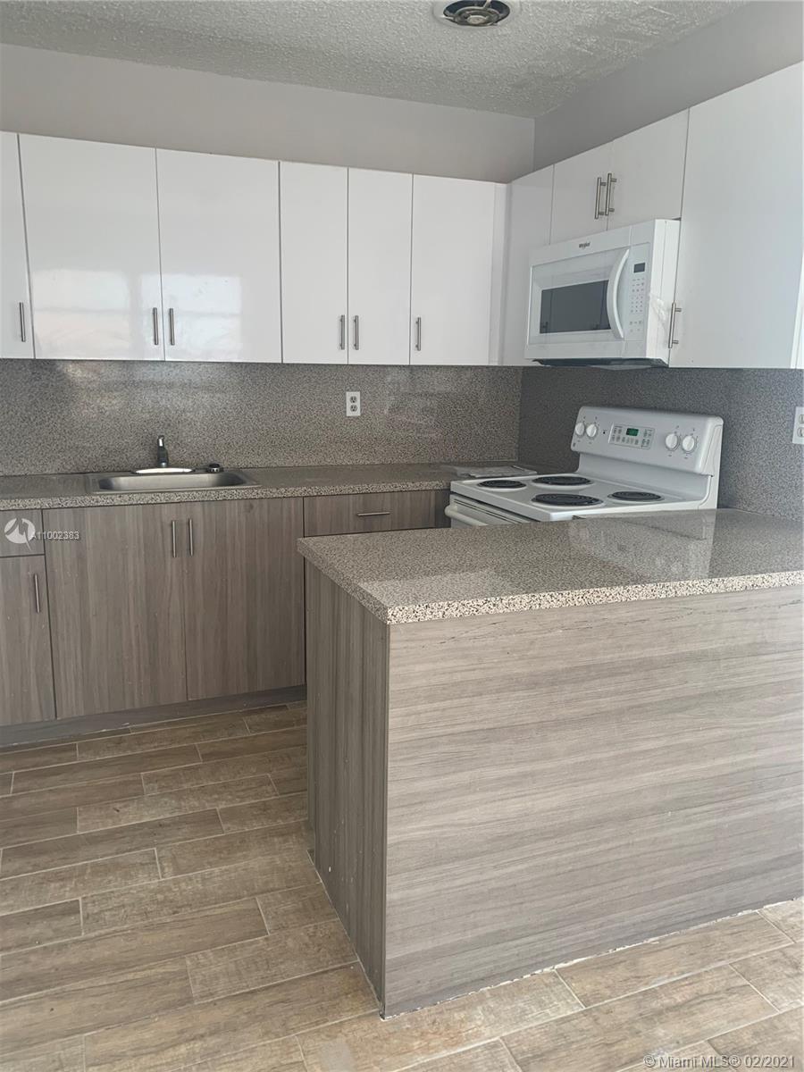 See details / 1590 sq. ft. $ 2021-02-21 0 Photo