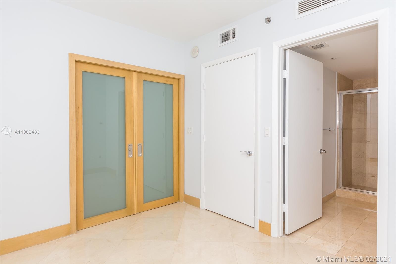 See details 1502 3 / 3 1841 sq. ft. $ 2021-02-21 0 Photo