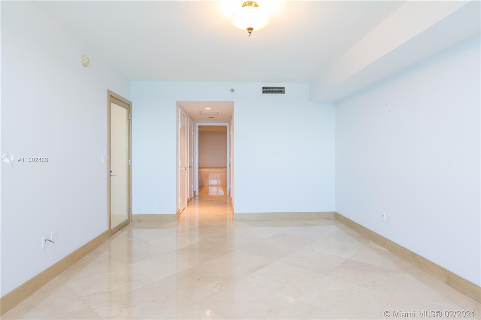 See details 1502 3 / 3 1841 sq. ft. $ 2021-02-21 0 Photo