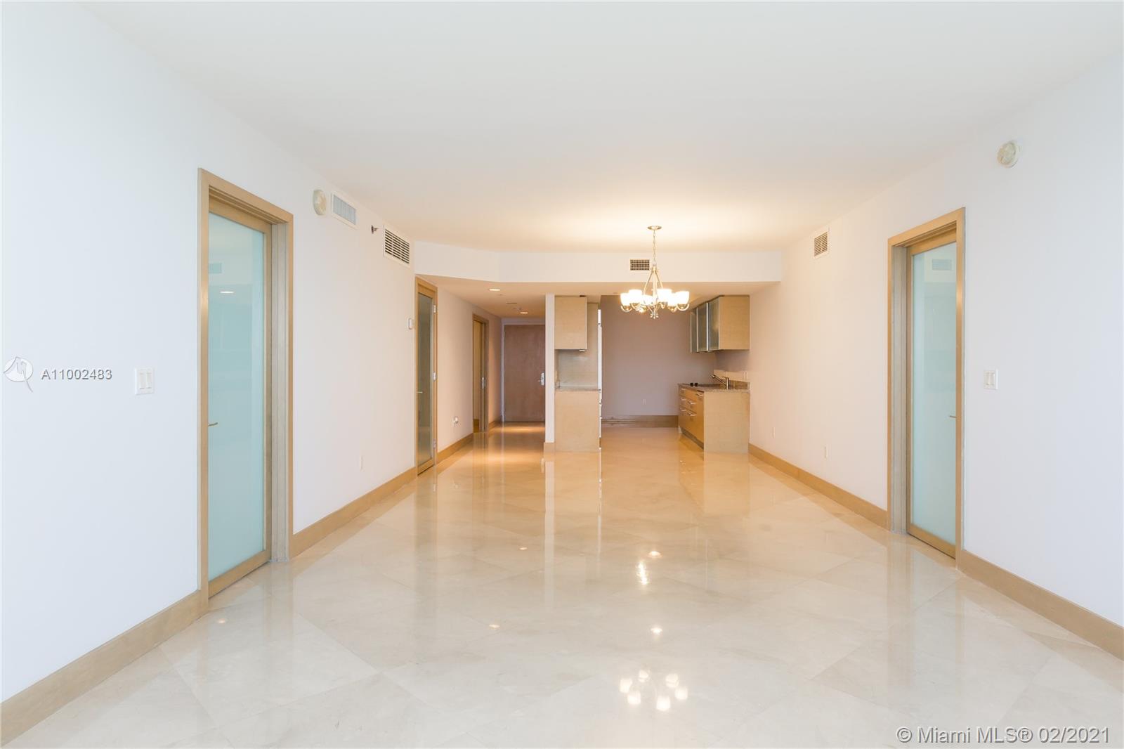 See details 1502 3 / 3 1841 sq. ft. $ 2021-02-21 0 Photo