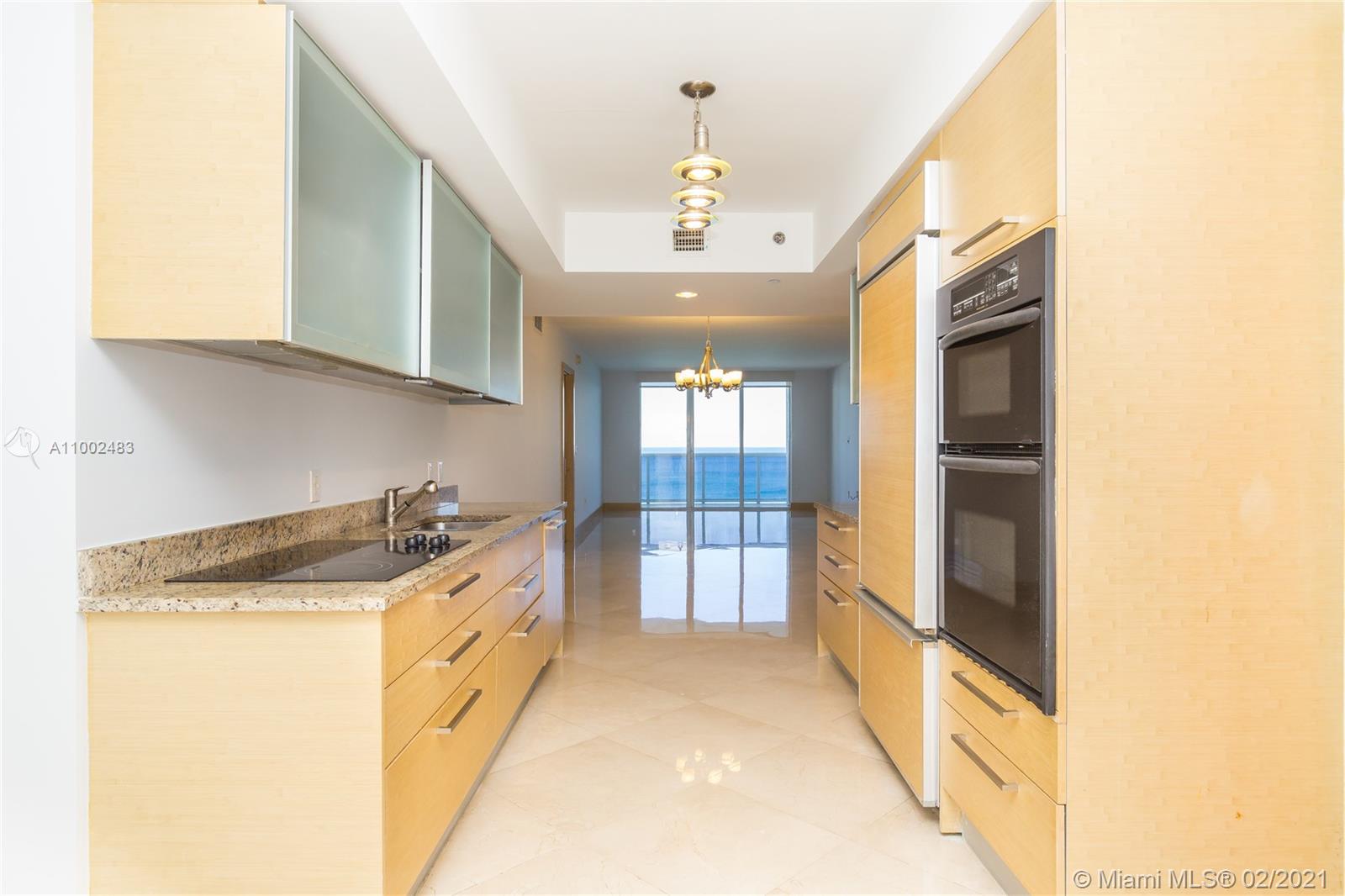 See details 1502 3 / 3 1841 sq. ft. $ 2021-02-21 0 Photo