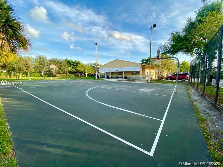 See details / 1704 sq. ft. $ 2021-02-22 0 Photo