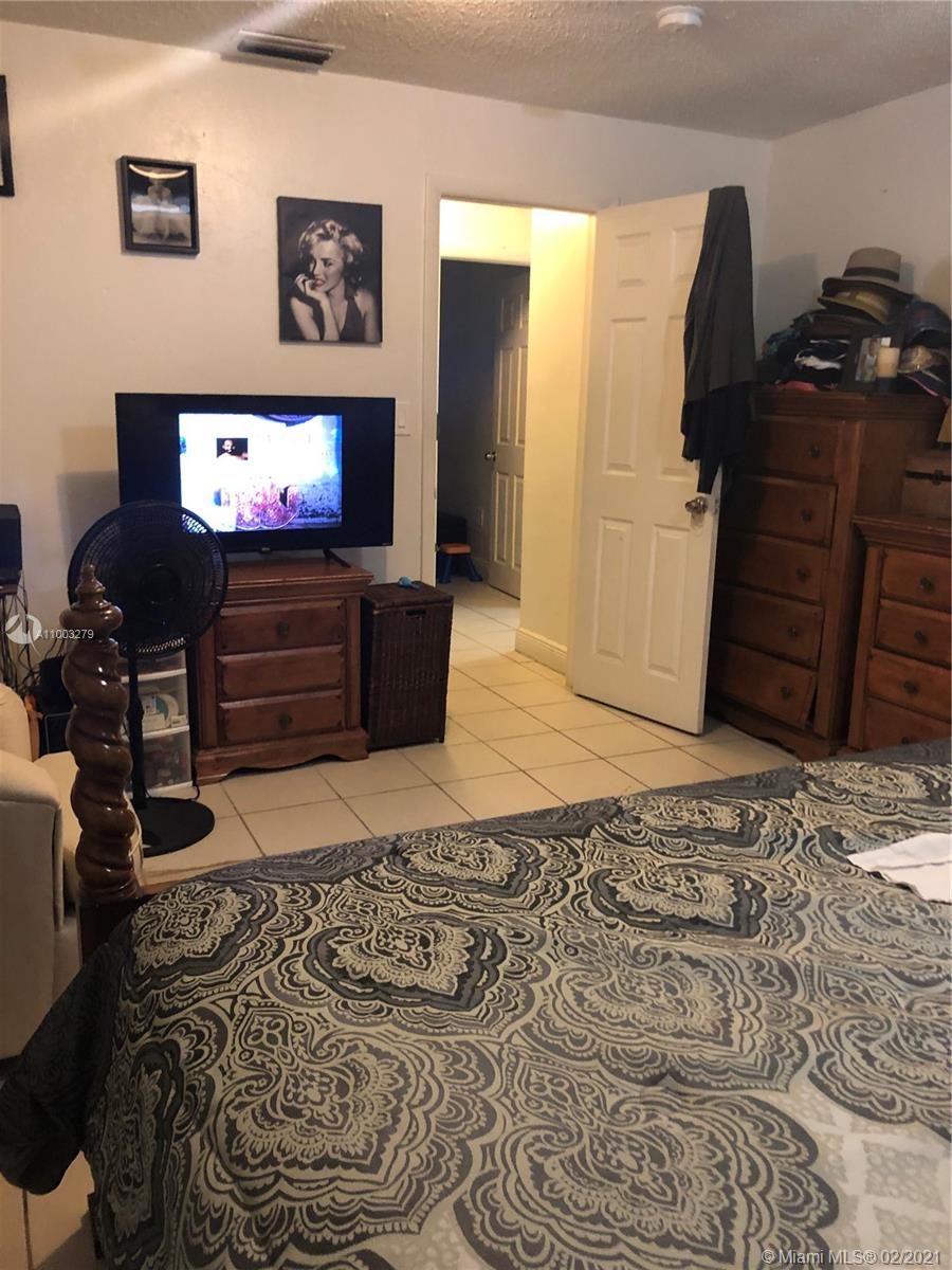 See details / 3858 sq. ft. $ 2021-02-23 0 Photo