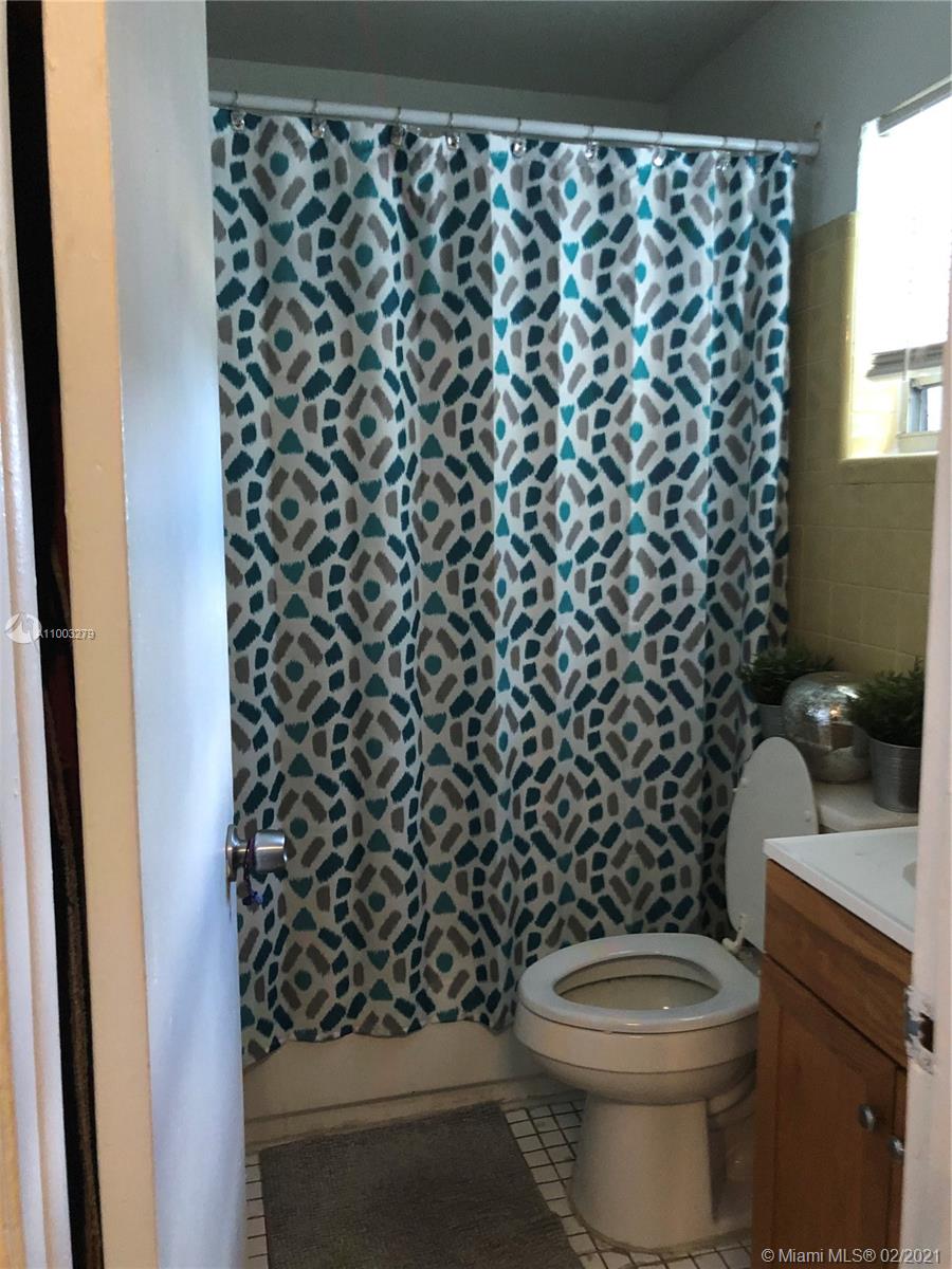 See details / 3858 sq. ft. $ 2021-02-23 0 Photo