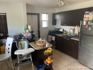 See details / 2877 sq. ft. $ 2021-03-09 0 Photo