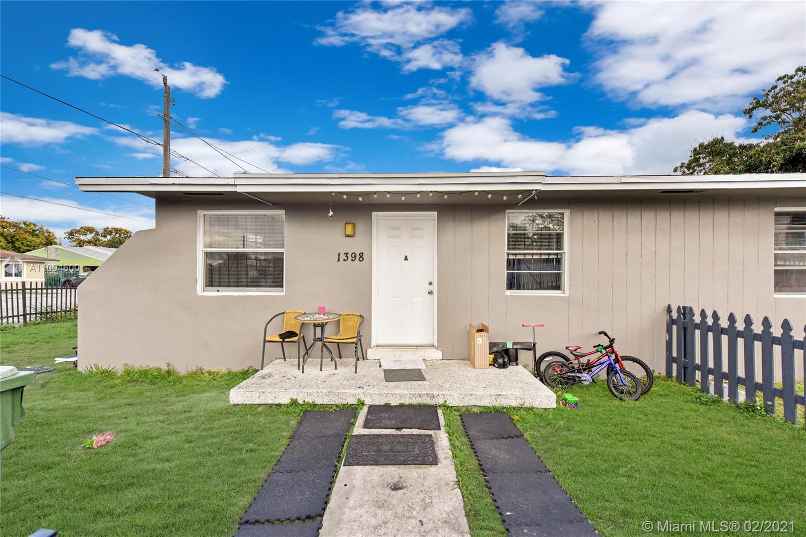 See details / 1500 sq. ft. $ 2021-02-25 0 Photo