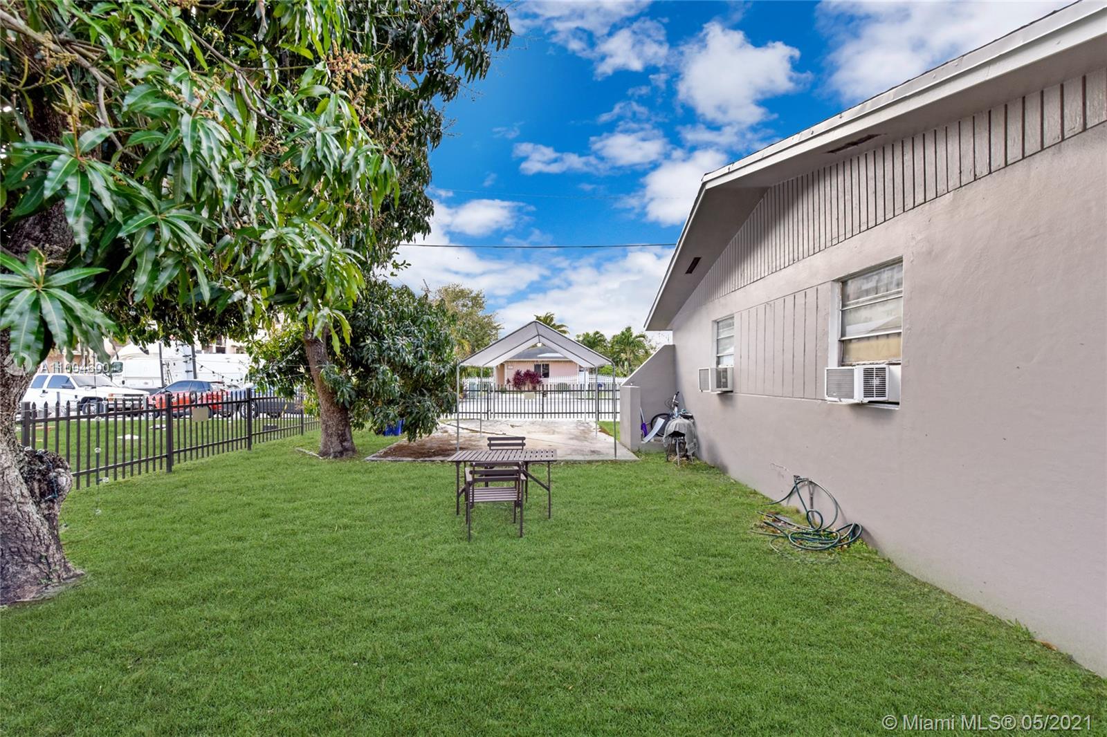See details / 1500 sq. ft. $ 2021-02-25 0 Photo
