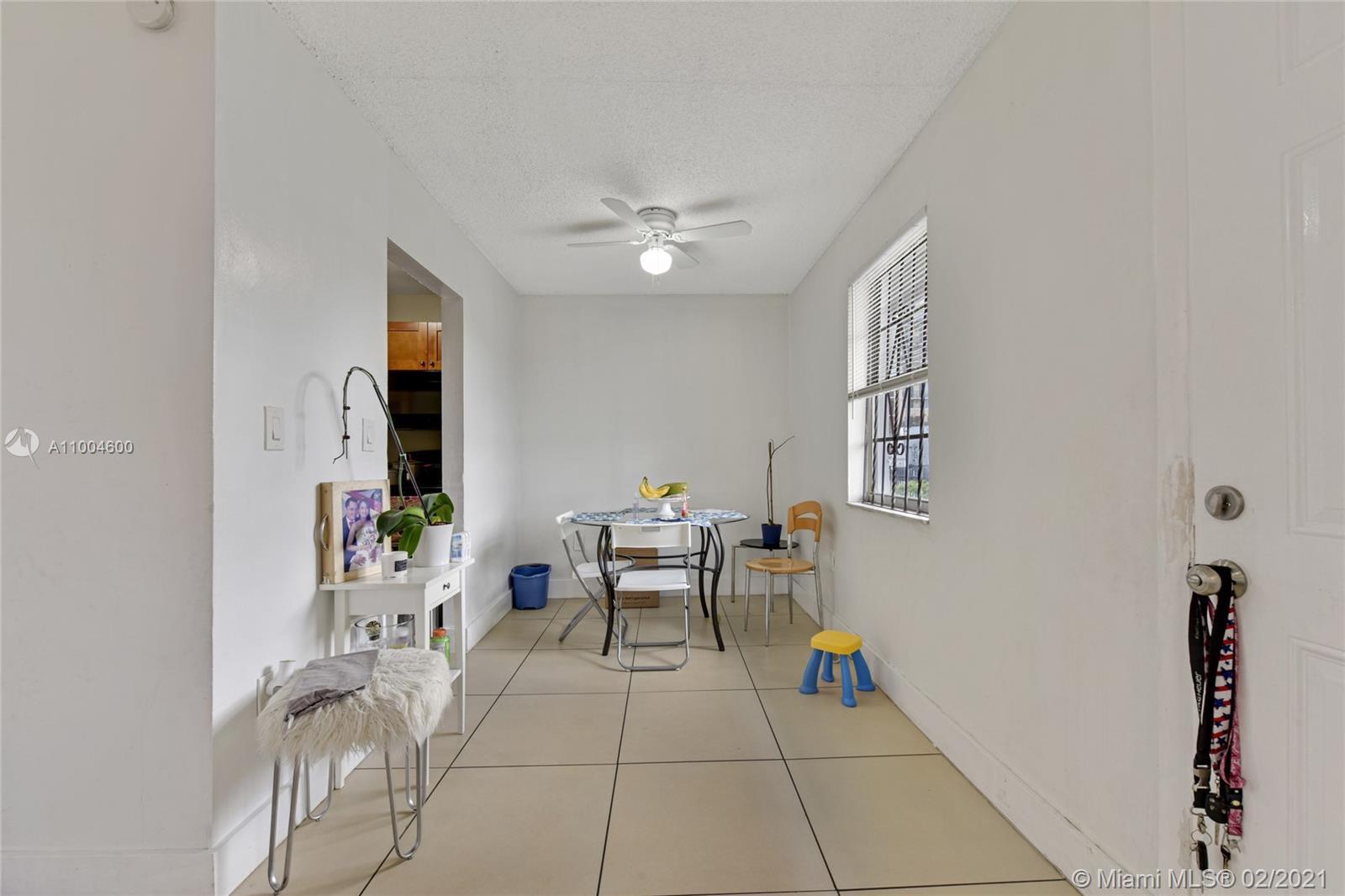 See details / 1500 sq. ft. $ 2021-02-25 0 Photo
