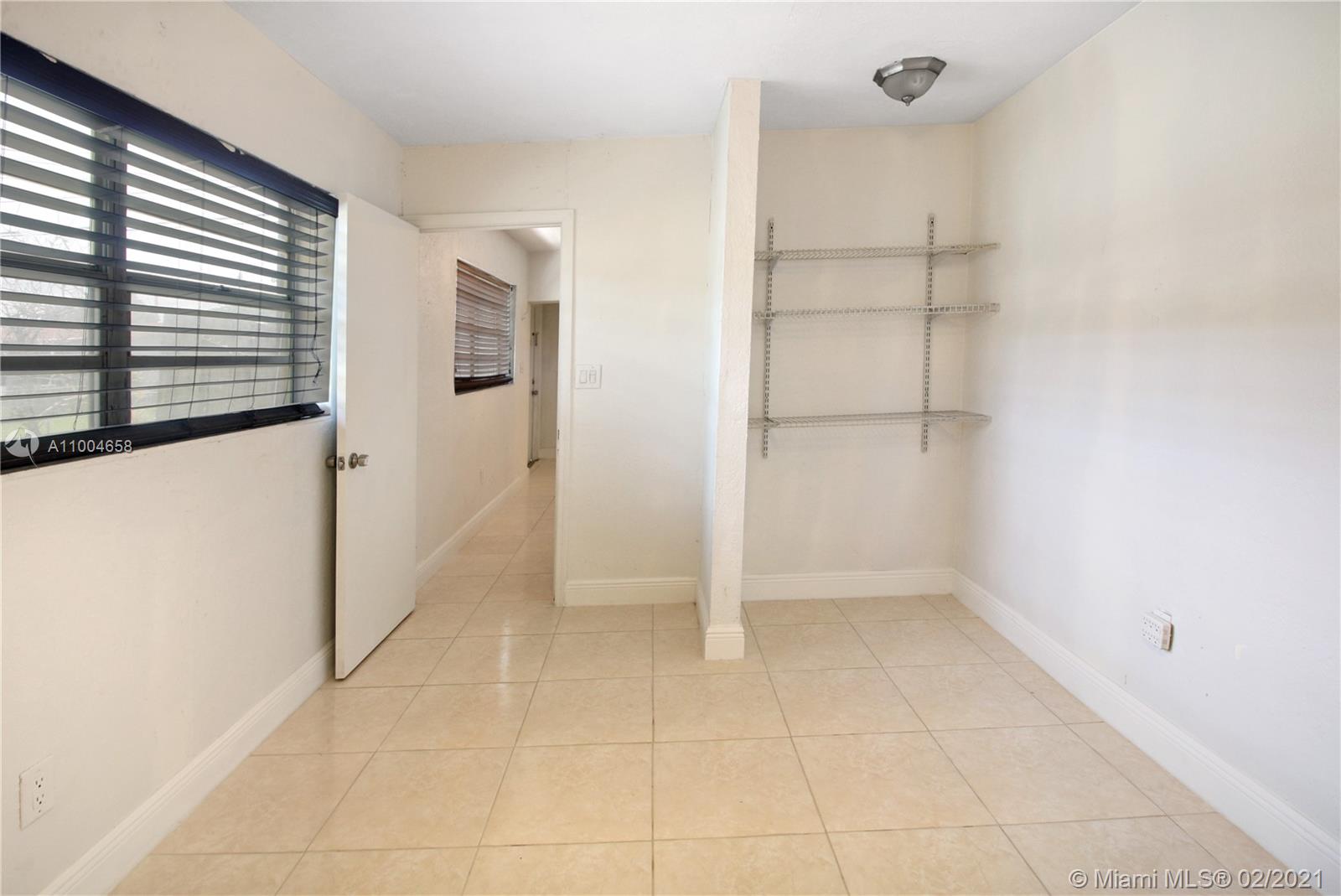 See details / 1112 sq. ft. $ 2021-02-25 0 Photo