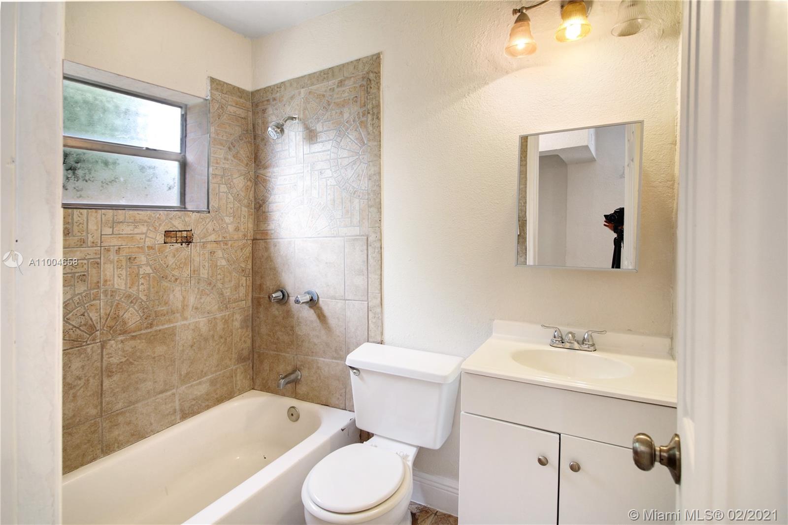 See details / 1112 sq. ft. $ 2021-02-25 0 Photo
