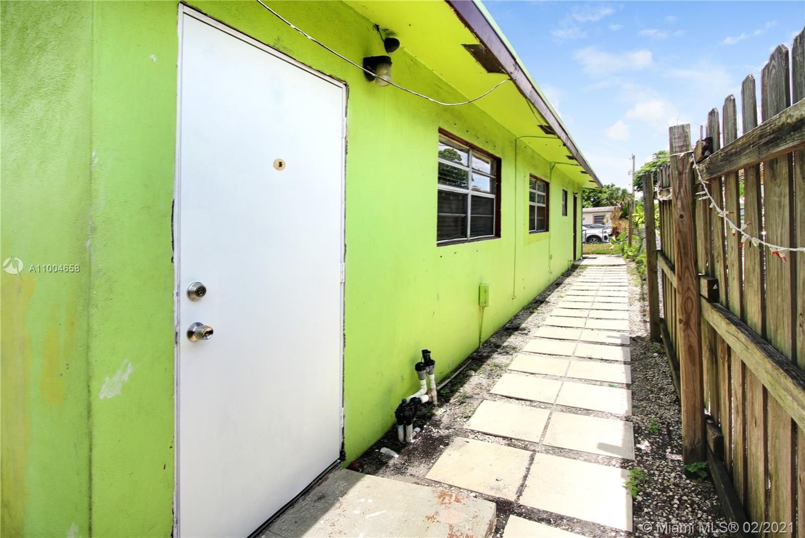 See details / 1112 sq. ft. $ 2021-02-25 0 Photo