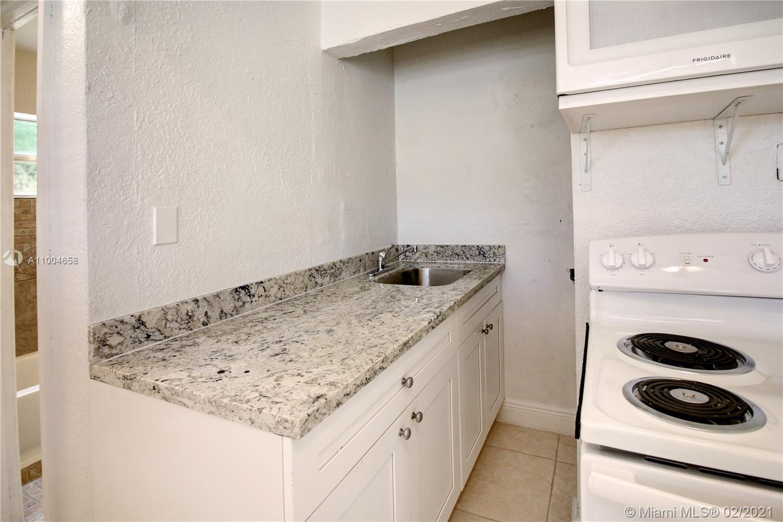 See details / 1112 sq. ft. $ 2021-02-25 0 Photo