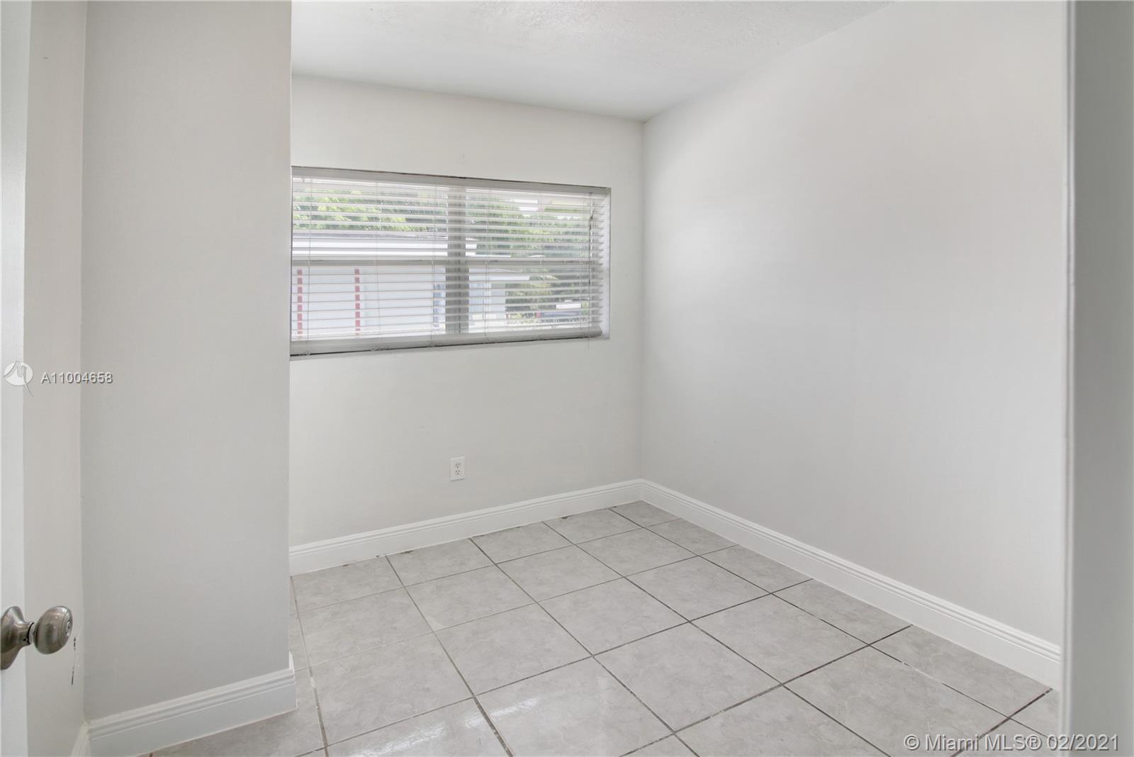 See details / 1112 sq. ft. $ 2021-02-25 0 Photo