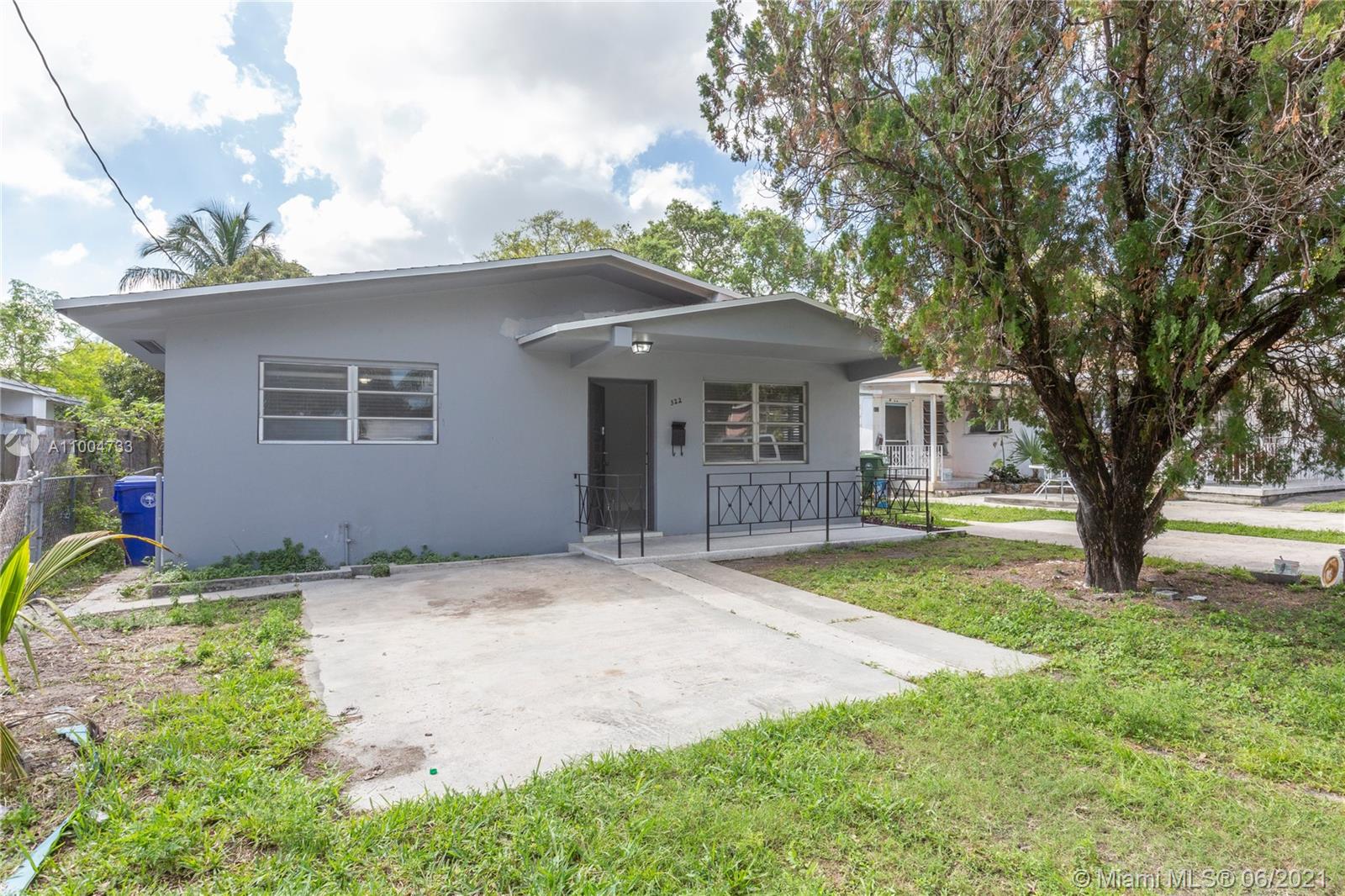 See details / 1390 sq. ft. $ 2021-02-25 0 Photo