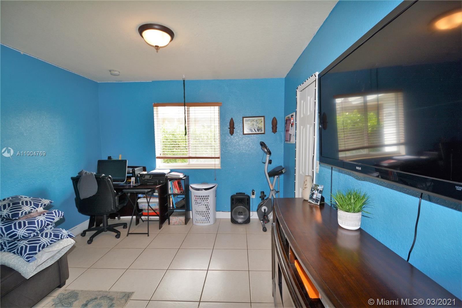 See details / 2383 sq. ft. $ 2021-02-25 0 Photo