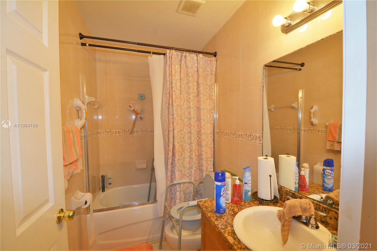 See details / 2383 sq. ft. $ 2021-02-25 0 Photo