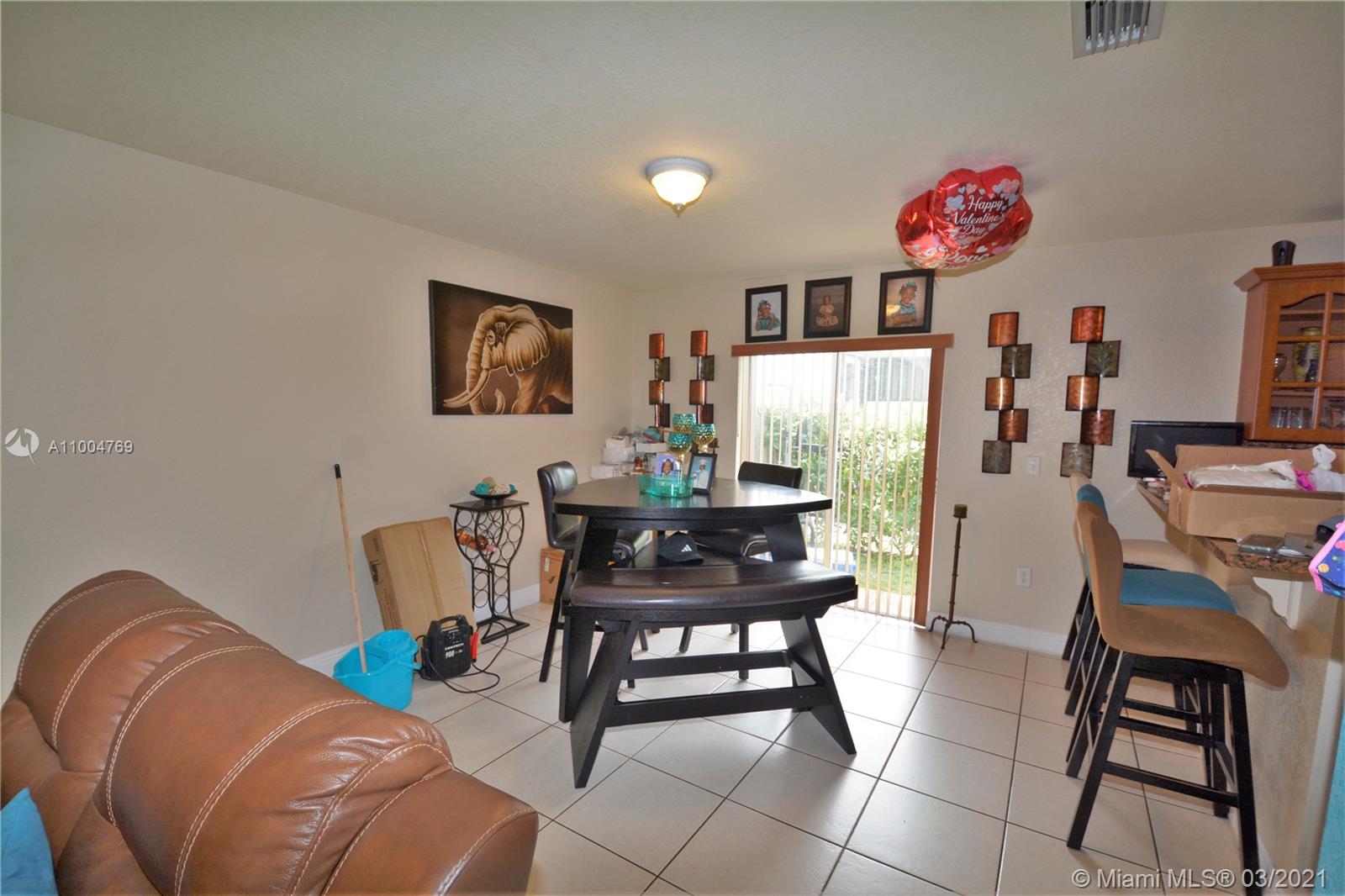 See details / 2383 sq. ft. $ 2021-02-25 0 Photo