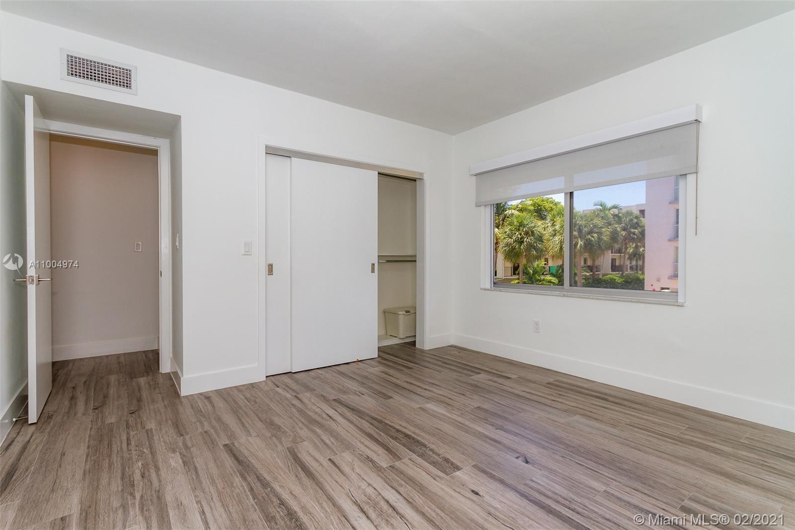 See details / 6100 sq. ft. $ 2021-02-26 0 Photo