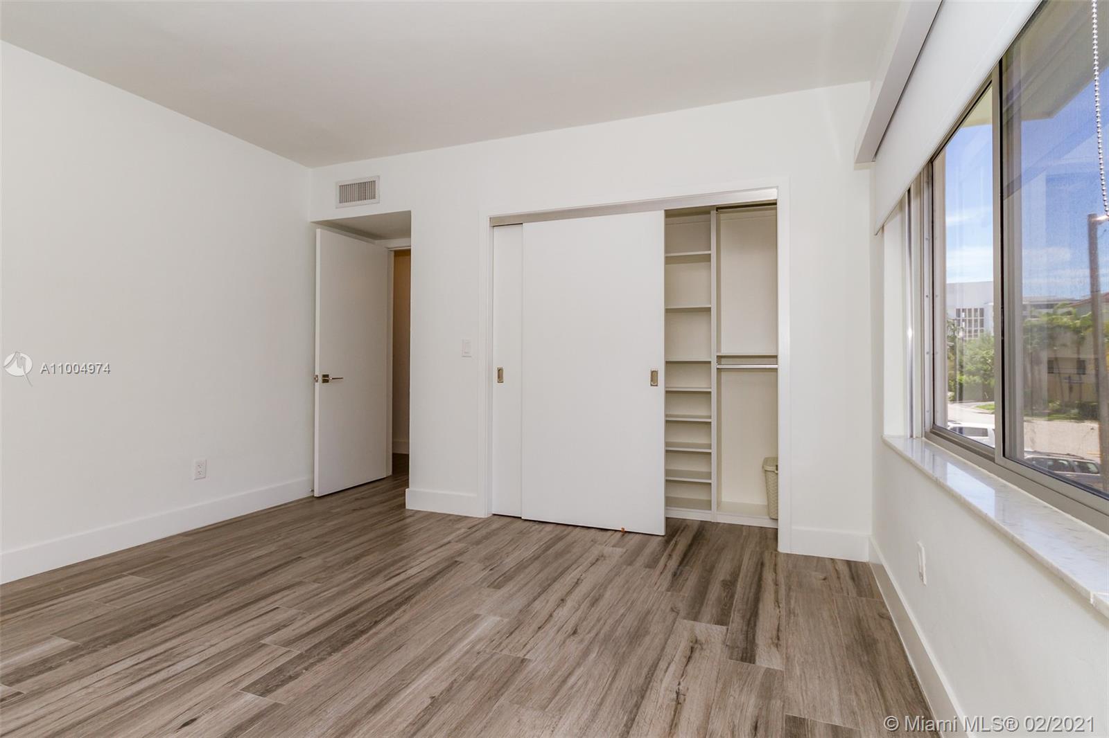 See details / 6100 sq. ft. $ 2021-02-26 0 Photo