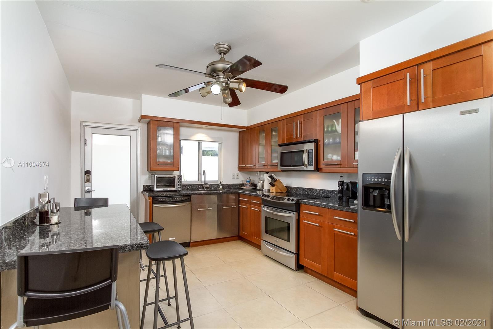 See details / 6100 sq. ft. $ 2021-02-26 0 Photo