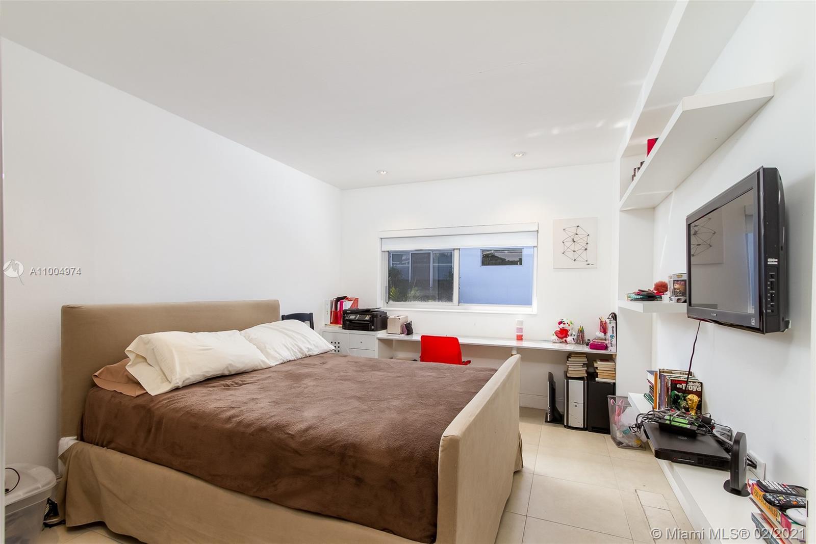 See details / 6100 sq. ft. $ 2021-02-26 0 Photo