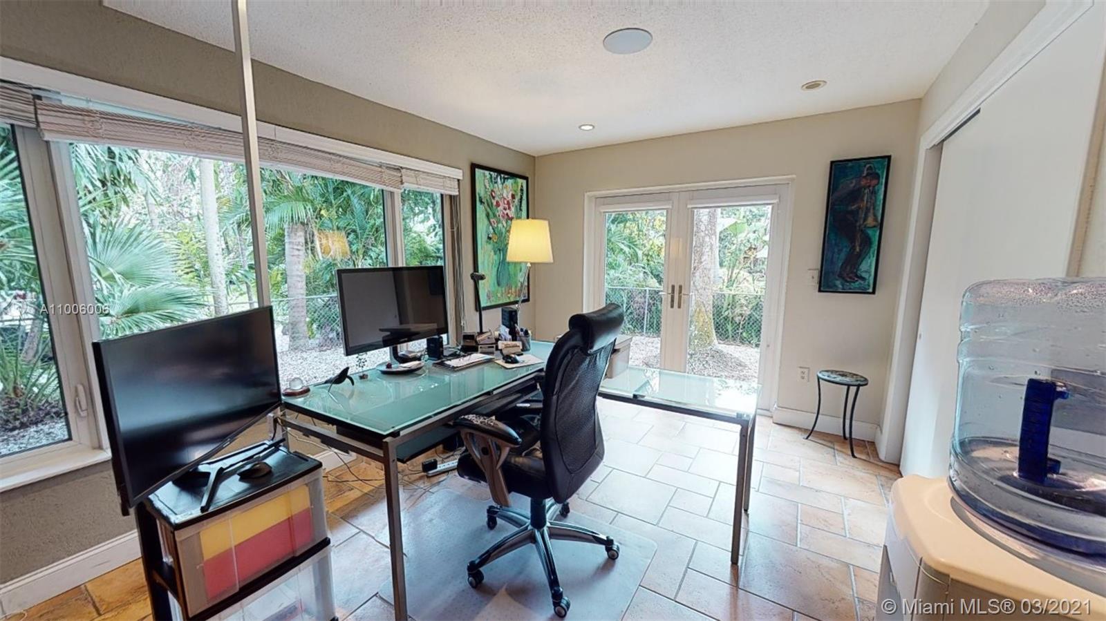 See details / 2046 sq. ft. $ 2021-03-01 0 Photo