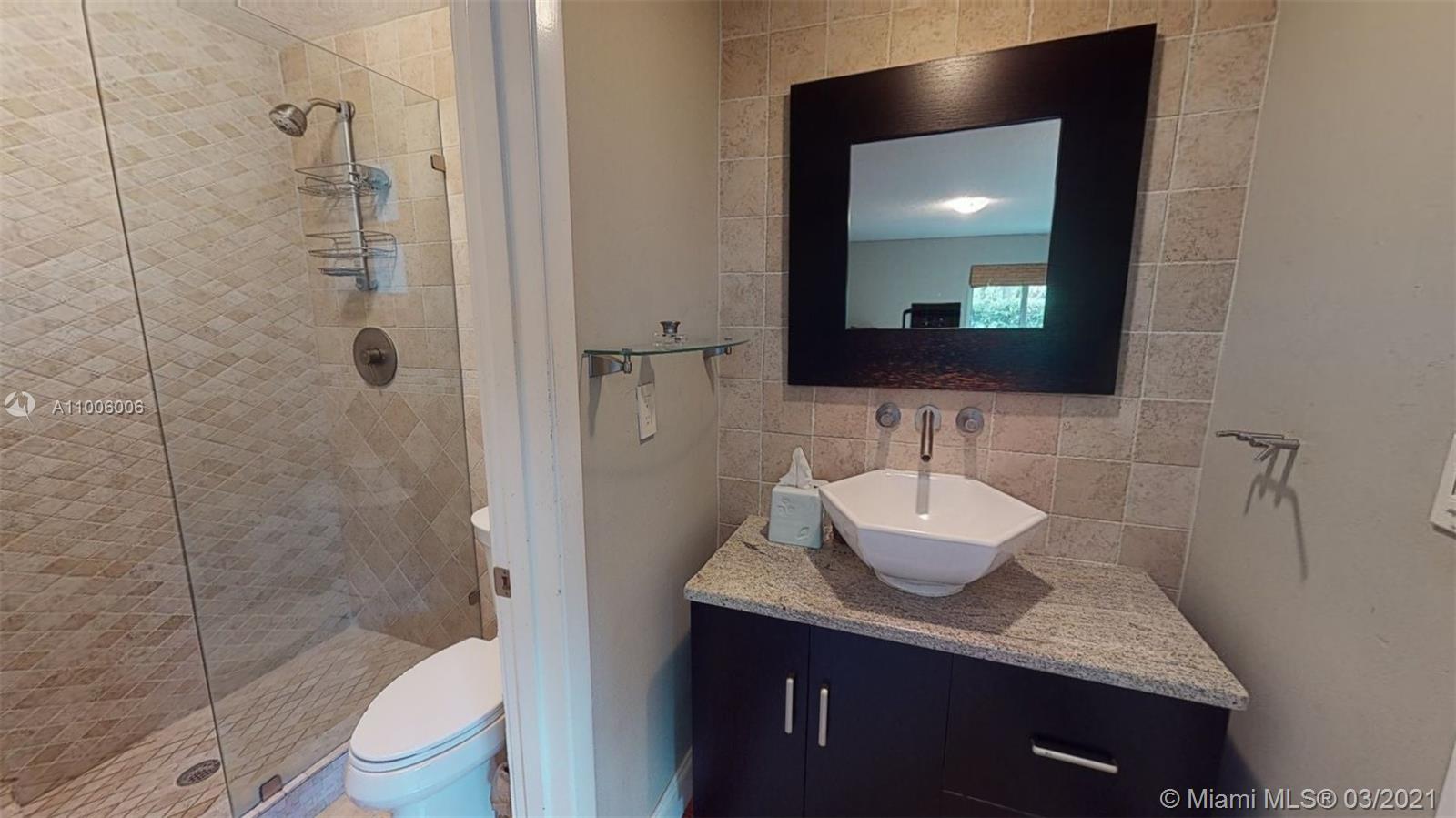 See details / 2046 sq. ft. $ 2021-03-01 0 Photo