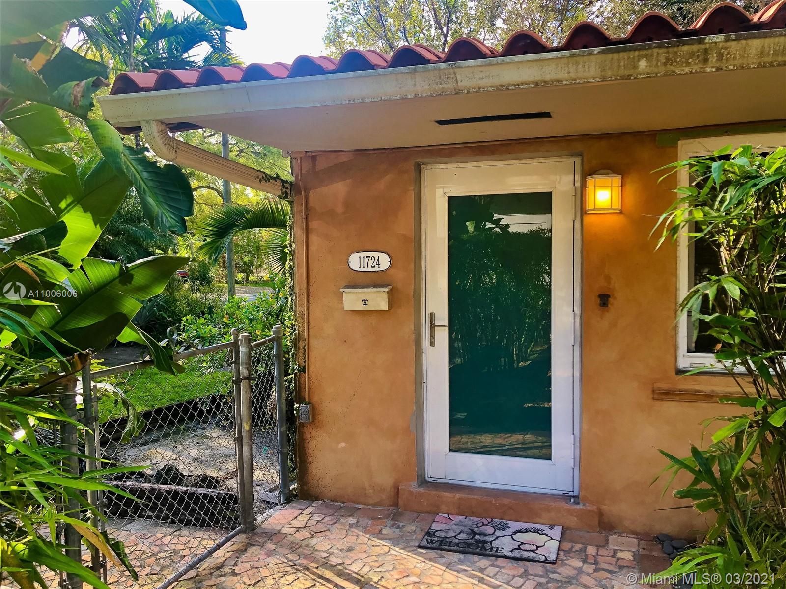See details / 2046 sq. ft. $ 2021-03-01 0 Photo