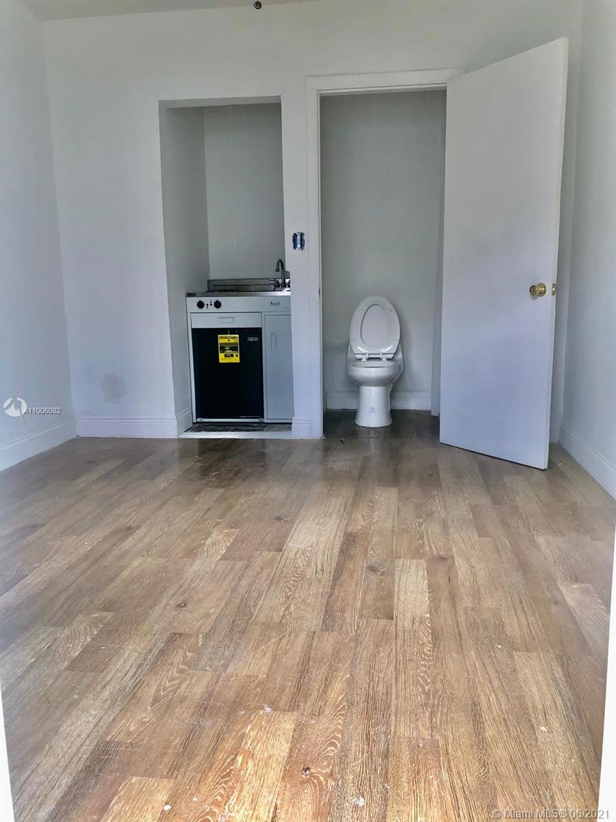See details / 1416 sq. ft. $ 2021-03-01 0 Photo