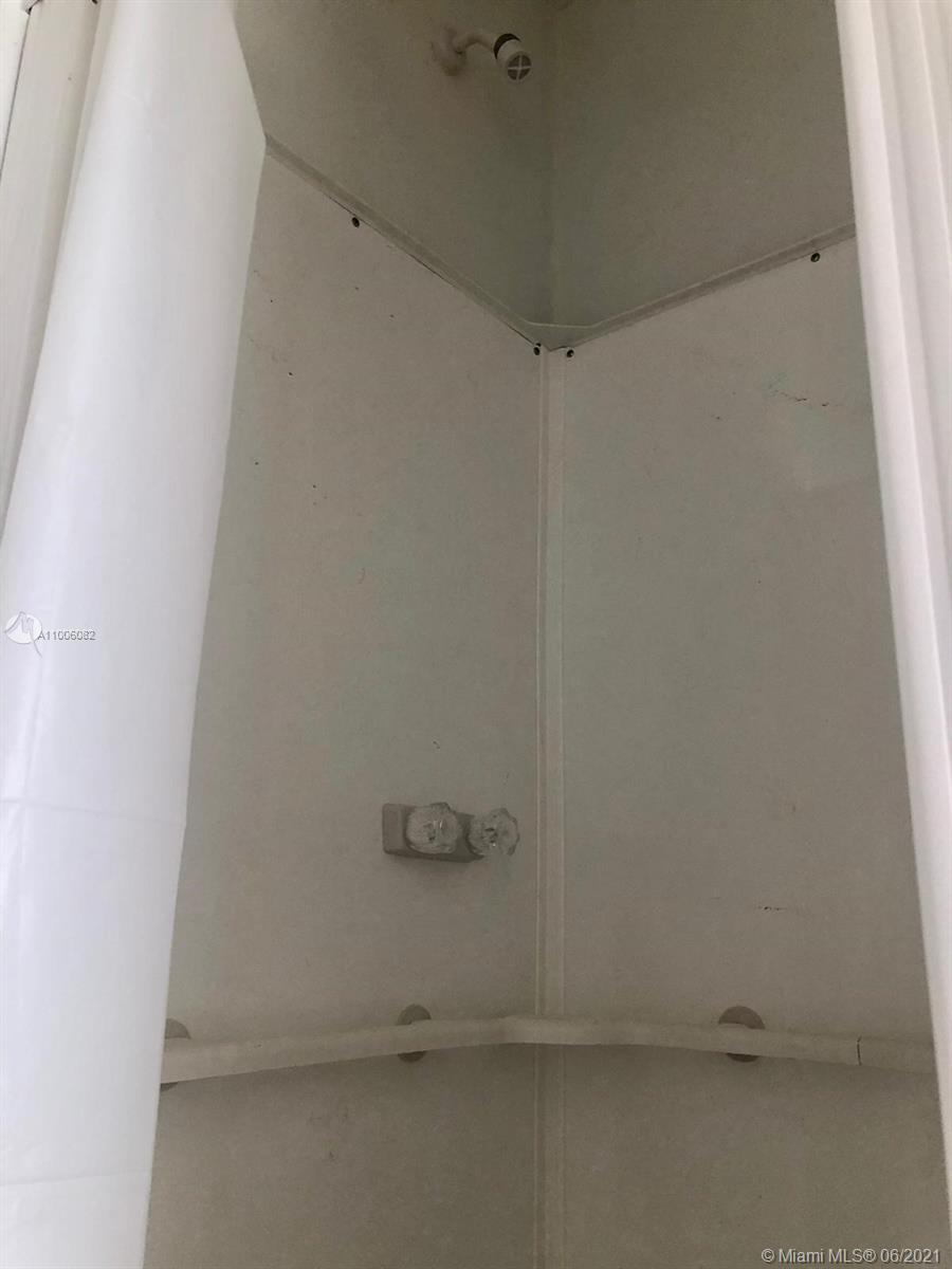 See details / 1416 sq. ft. $ 2021-03-01 0 Photo