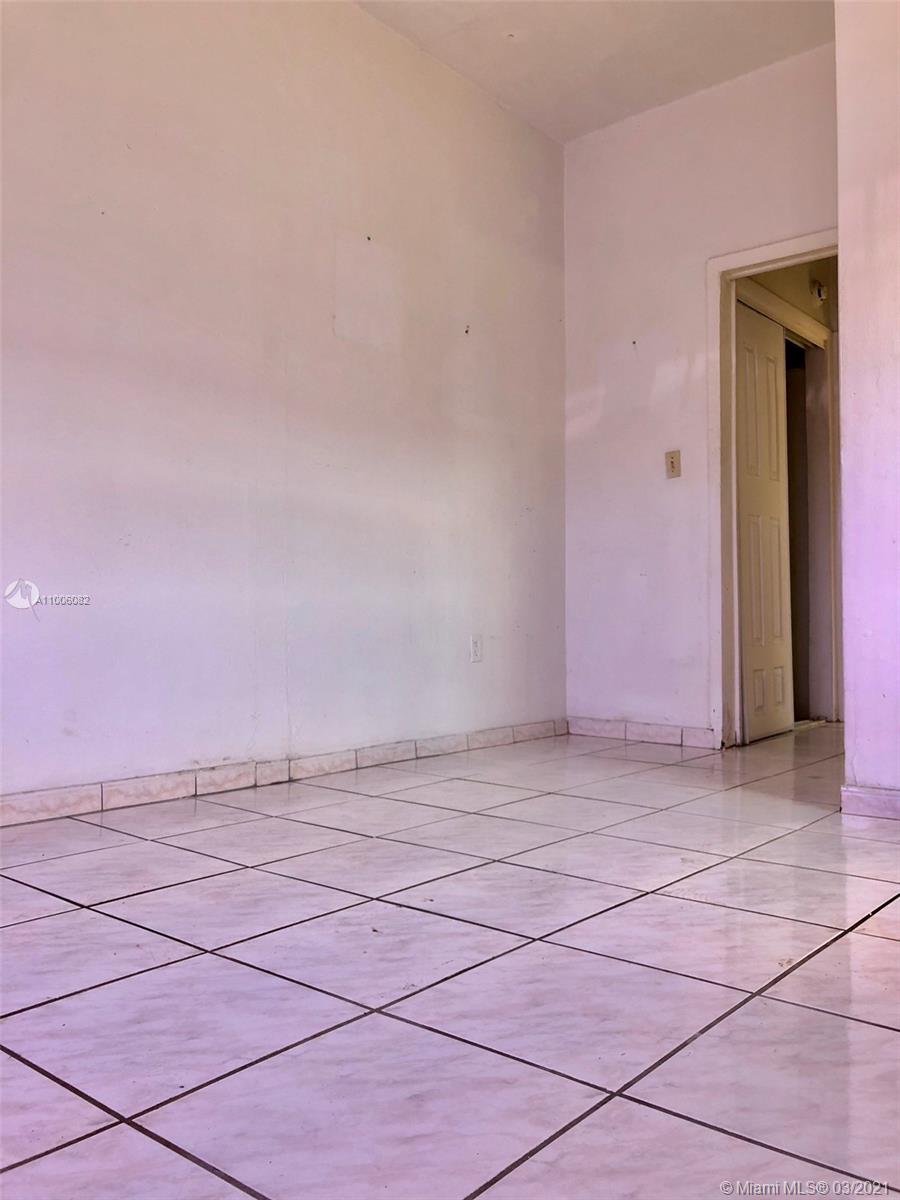 See details / 1416 sq. ft. $ 2021-03-01 0 Photo