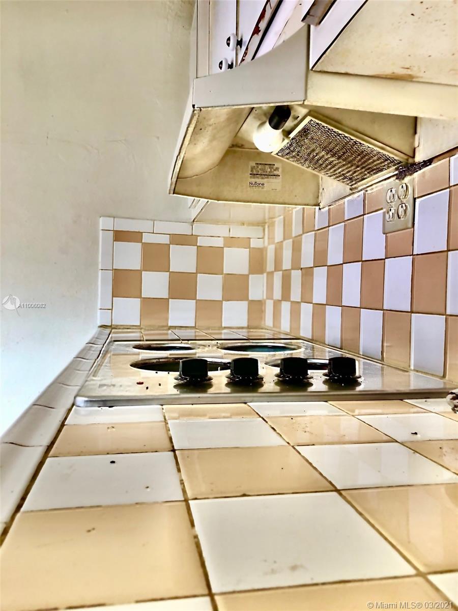 See details / 1416 sq. ft. $ 2021-03-01 0 Photo