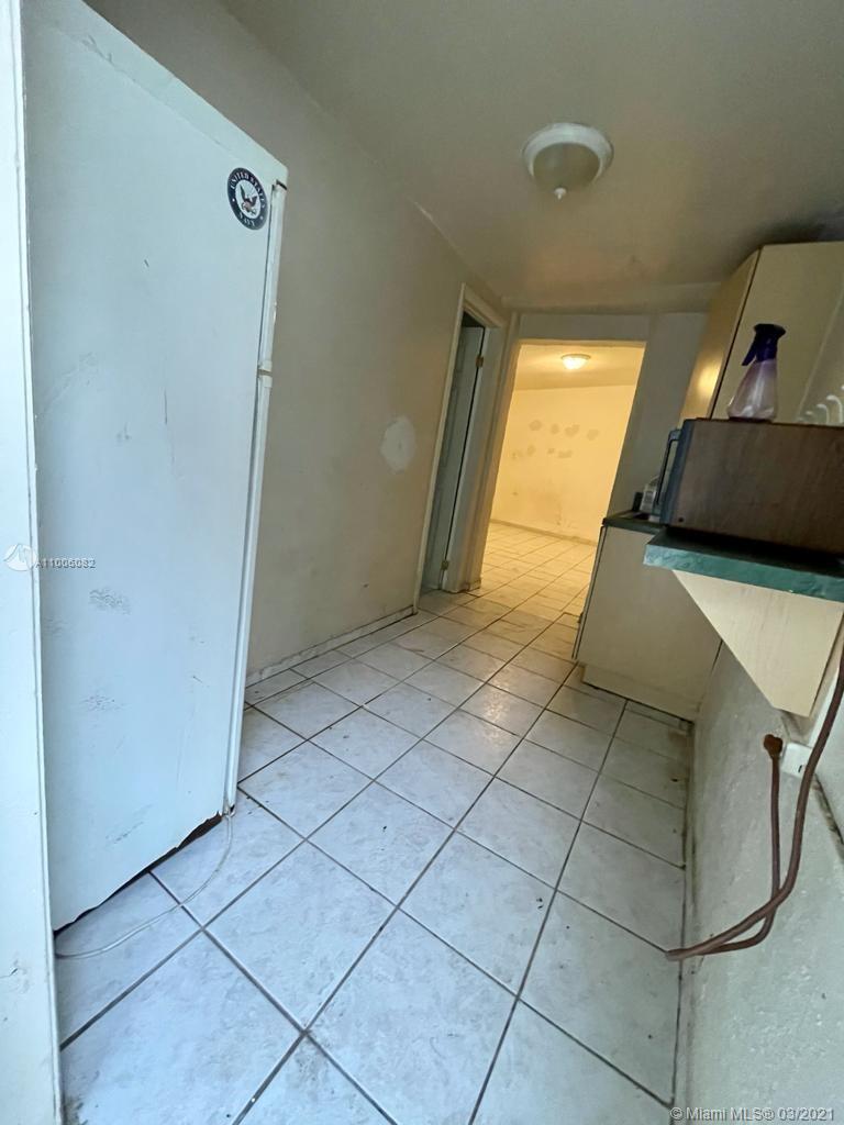 See details / 1416 sq. ft. $ 2021-03-01 0 Photo