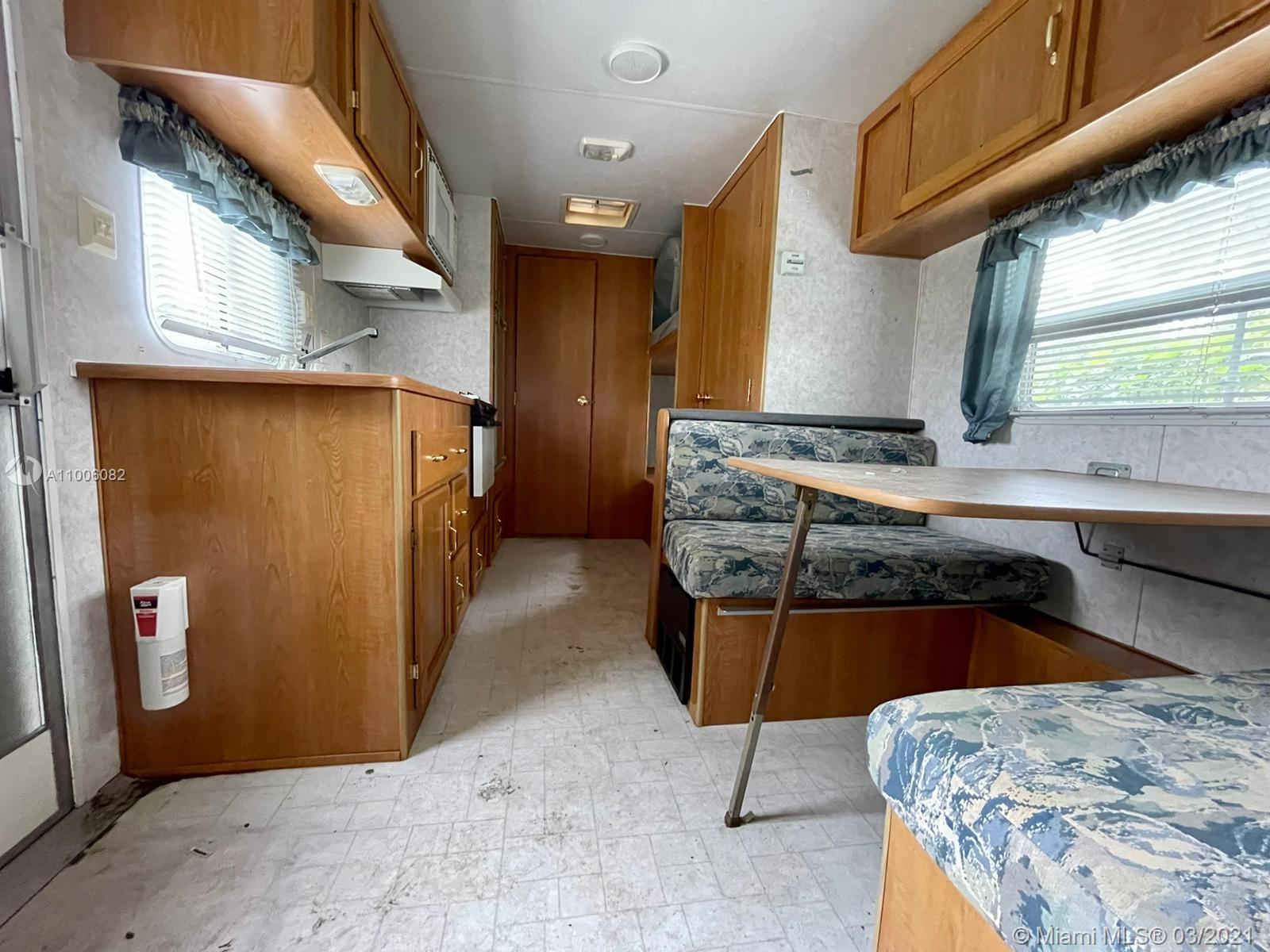 See details / 1416 sq. ft. $ 2021-03-01 0 Photo