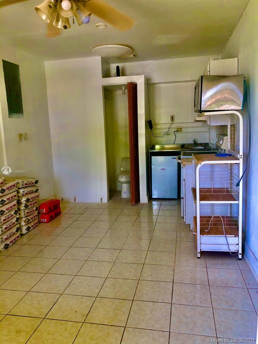 See details / 1416 sq. ft. $ 2021-03-01 0 Photo