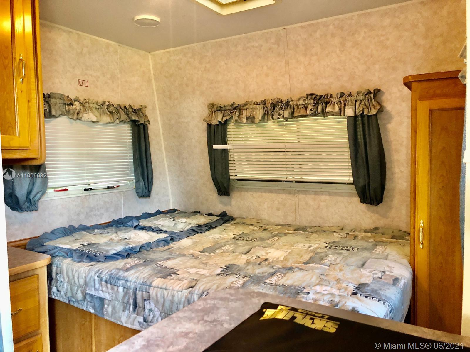 See details / 1416 sq. ft. $ 2021-03-01 0 Photo