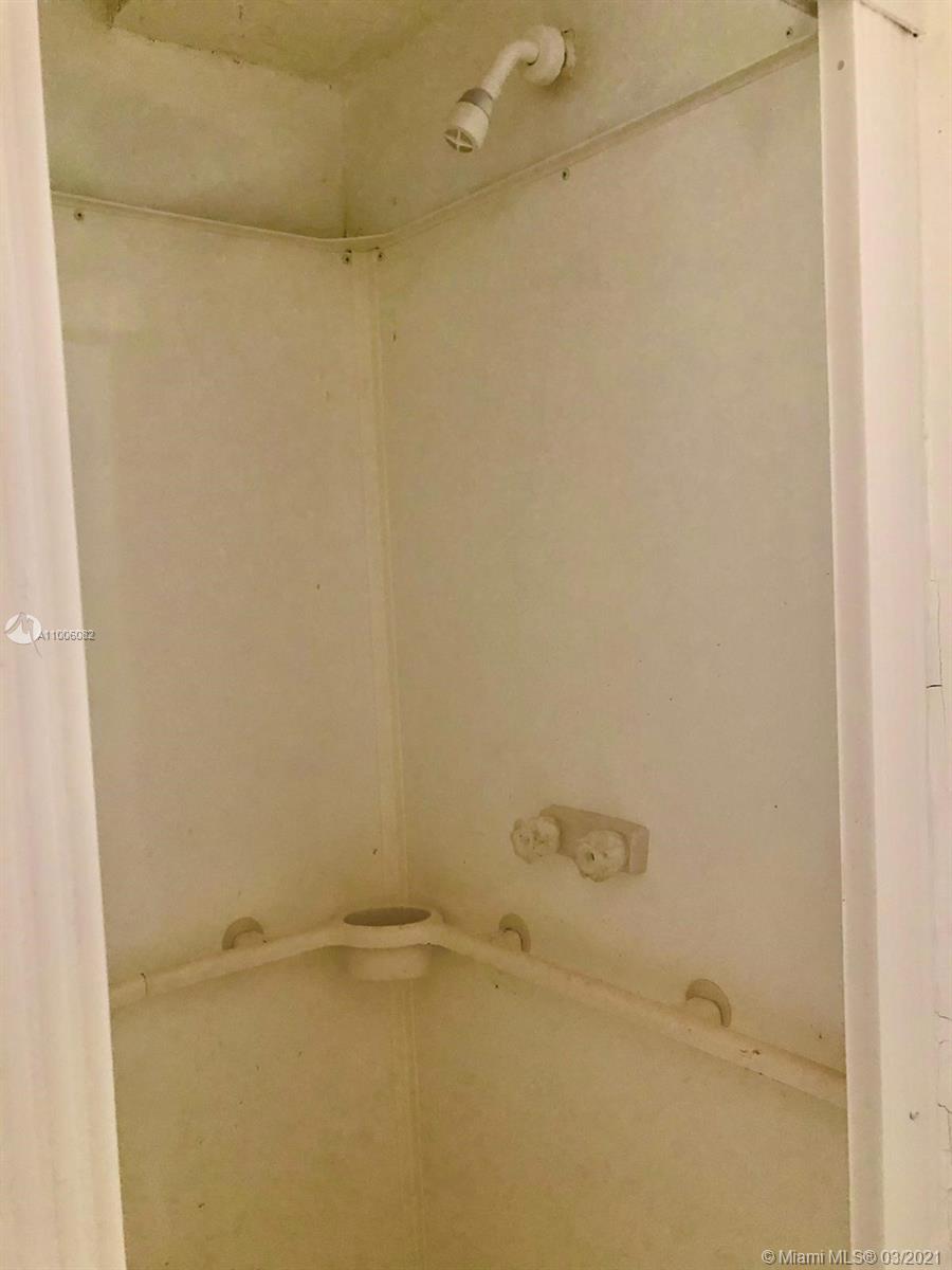 See details / 1416 sq. ft. $ 2021-03-01 0 Photo
