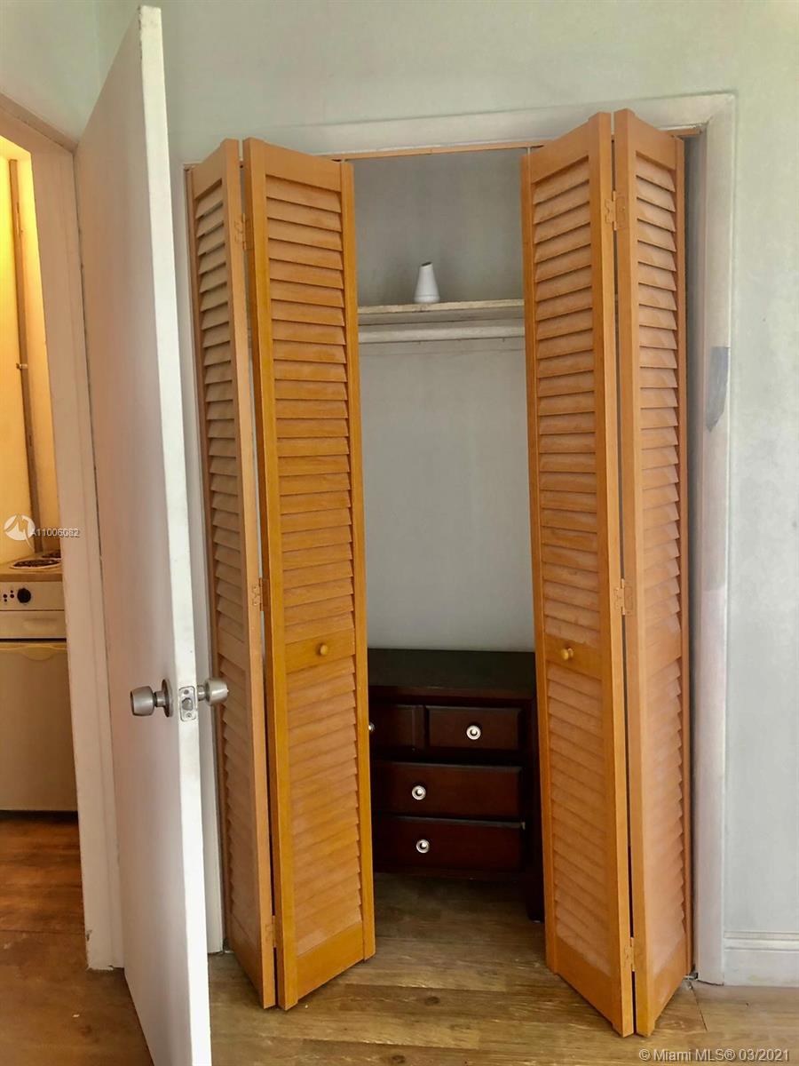 See details / 1416 sq. ft. $ 2021-03-01 0 Photo
