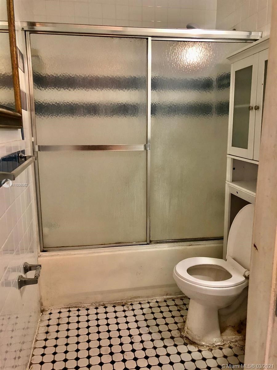 See details / 1416 sq. ft. $ 2021-03-01 0 Photo