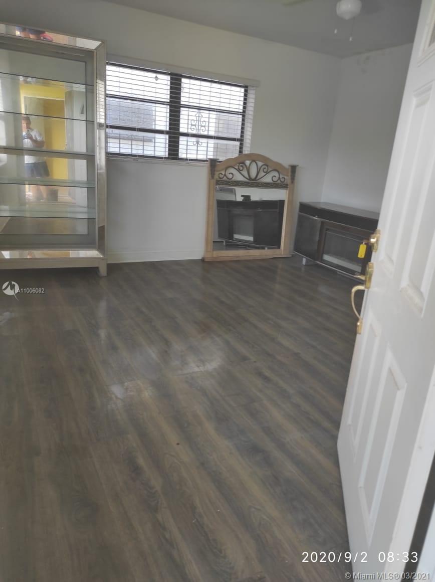 See details / 1416 sq. ft. $ 2021-03-01 0 Photo