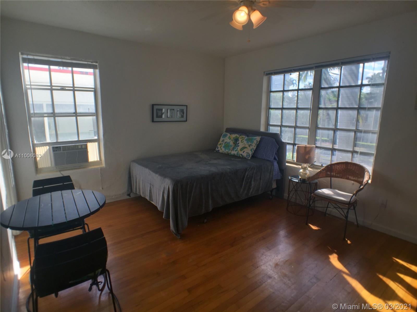 See details / 4565 sq. ft. $ 2021-04-16 0 Photo