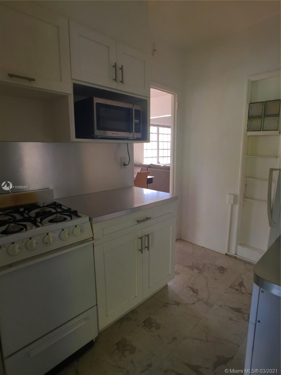 See details / 4565 sq. ft. $ 2021-04-16 0 Photo